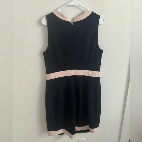 Vince Camuto Colorblock Sheath Dress Sleeveless Navy Pink Trim Work Office - Picture 6 of 8